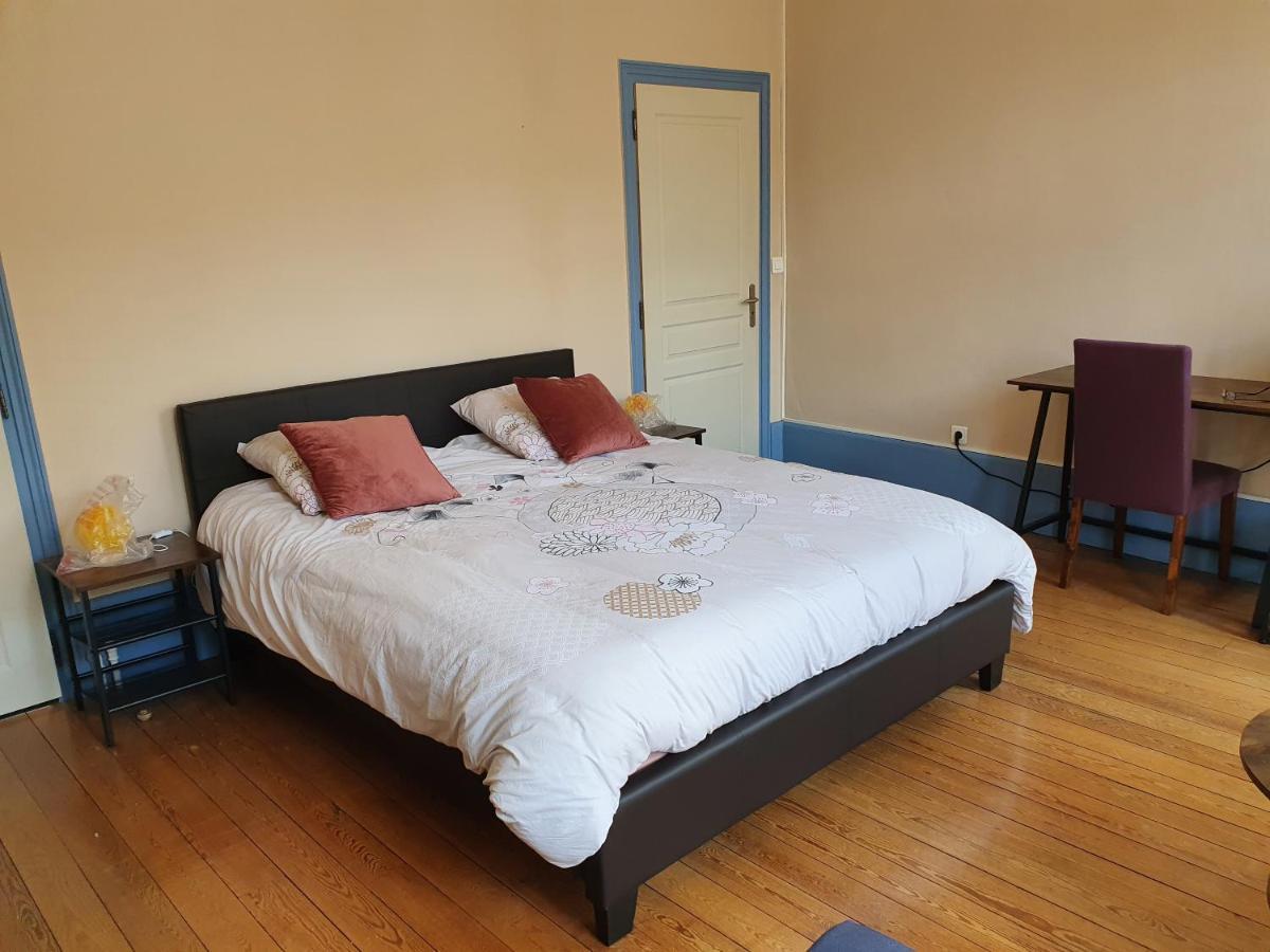 Bed and Breakfast La Cour Des Marotiers Mareuil-sur-Ay Exterior foto